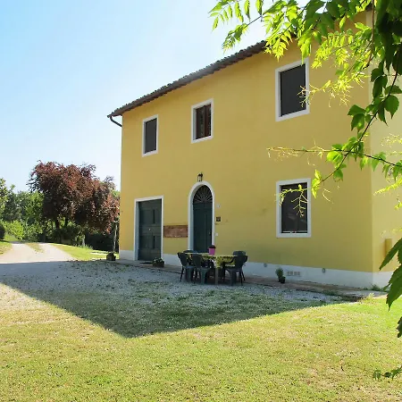 Casa Montassi 130s Casa de Férias